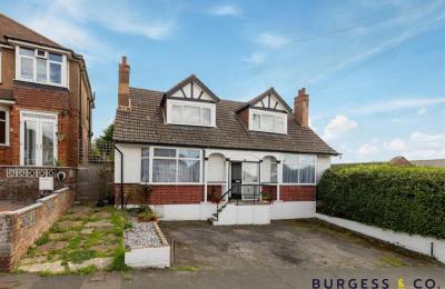 HASTINGS EAST SUSSEX  ENGLAND   DETACHED 3 BEDROOM 2 BATHROOM HOUSE